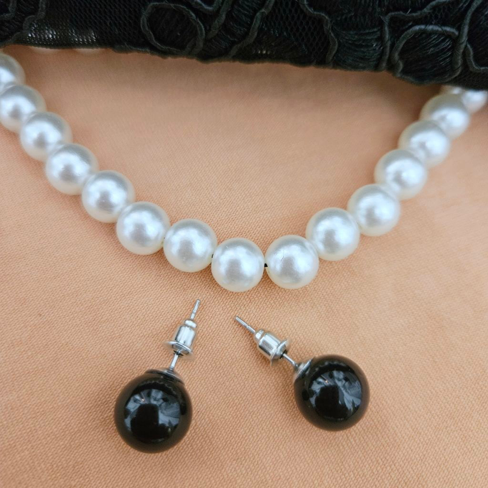 Black Agate 10mm Stud Earrings